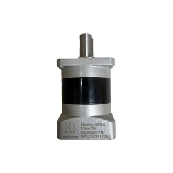 گیربکس 70 خورشیدی سرووموتور HQM اچ کیو ام مدل LB70-005-14 سایز 70 نسبت 1 به 5 شفت ورودی 14 شفت خروجی 16 فلنج مربعی مناسب 400 وات 3000 دور (گیربکس سیاره ای) (اورجینال وارداتی)