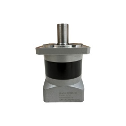گیربکس 90 خورشیدی سرووموتور HQM اچ کیو ام مدل LB90-010-19 سایز 90 نسبت 1 به 10 شفت ورودی 19 شفت خروجی 22 فلنج مربعی مناسب 750 وات 3000 دور (گیربکس سیاره ای) (اورجینال وارداتی)