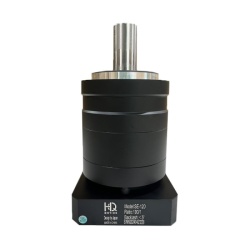 گیربکس 120 خورشیدی سرووموتور HQM اچ کیو ام مدل SE120-100-24 سایز 120 نسبت 1 به 100 شفت ورودی 24 شفت خروجی 32 فلنج گرد مناسب 2 کیلووات 2000 دور (گیربکس سیاره ای) (اورجینال وارداتی)