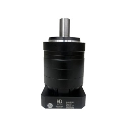 گیربکس 90 خورشیدی سرووموتور HQM اچ کیو ام مدل SE90-025-19 سایز 90 نسبت 1 به 25 شفت ورودی 19 شفت خروجی 22 فلنج گرد مناسب 750 وات 3000 دور (گیربکس سیاره ای) (اورجینال وارداتی)