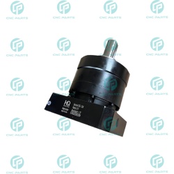گیربکس 155 خورشیدی سرووموتور HQM اچ کیو ام مدل SE155-003-42 سایز 155 نسبت 1 به 3 شفت ورودی 42 شفت خروجی 40 فلنج گرد مناسب 7.5 کیلووات 1500 دور (گیربکس سیاره ای) (اورجینال وارداتی)