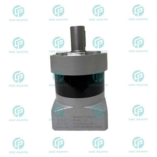 گیربکس 90 خورشیدی سرووموتور HQM اچ کیو ام مدل LE90-005-19 سایز 90 نسبت 1 به 5 شفت ورودی 19 شفت خروجی 22 فلنج گرد مناسب 750 وات 3000 دور (گیربکس سیاره ای) (اورجینال وارداتی)