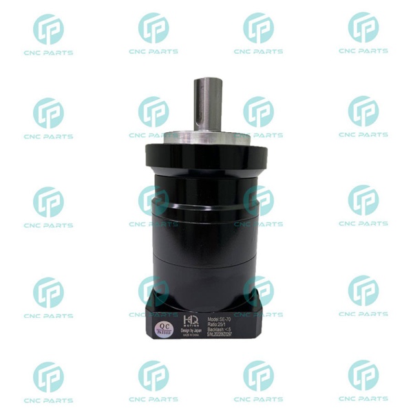 گیربکس 70 خورشیدی سرووموتور HQM اچ کیو ام مدل SE70-025-14 سایز 70 نسبت 1 به 25 شفت ورودی 14 شفت خروجی 16 فلنج گرد مناسب 400 وات 3000 دور (گیربکس سیاره ای) (اورجینال وارداتی)