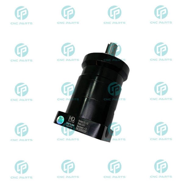 گیربکس 70 خورشیدی سرووموتور HQM اچ کیو ام مدل SE70-025-14 سایز 70 نسبت 1 به 25 شفت ورودی 14 شفت خروجی 16 فلنج گرد مناسب 400 وات 3000 دور (گیربکس سیاره ای) (اورجینال وارداتی)